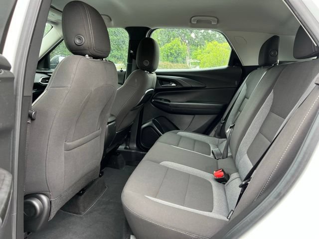 Used 2021 Chevrolet TrailBlazer LS FWD image 15