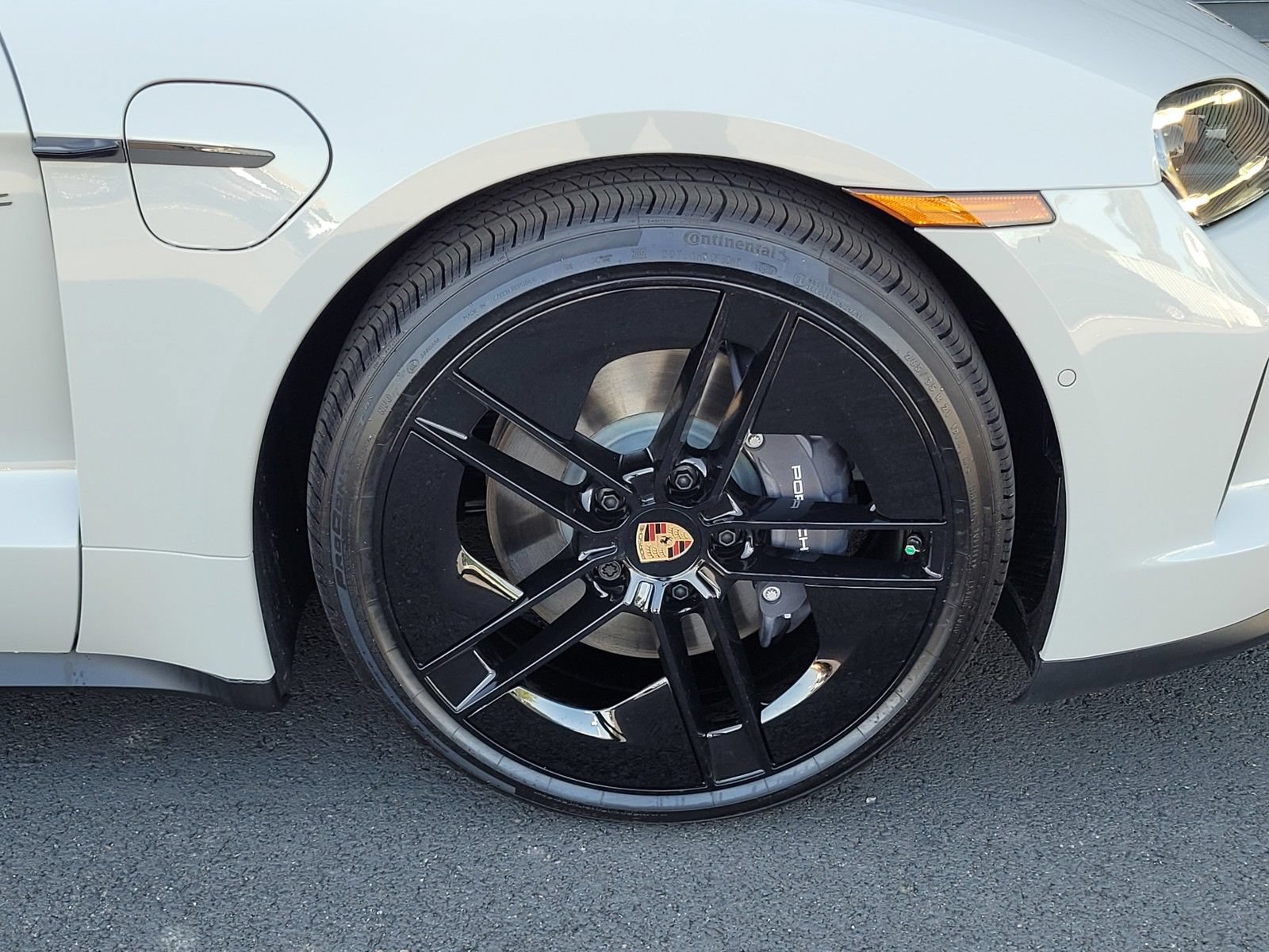 New 2026 Porsche Taycan RWD image 11