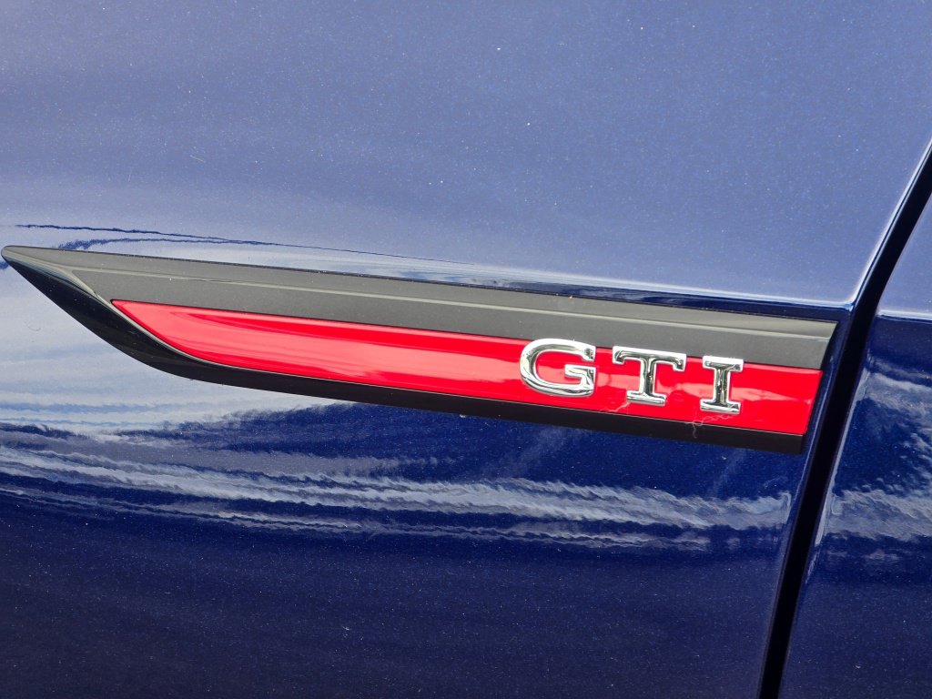 Used 2023 Volkswagen GTI SE FWD image 30