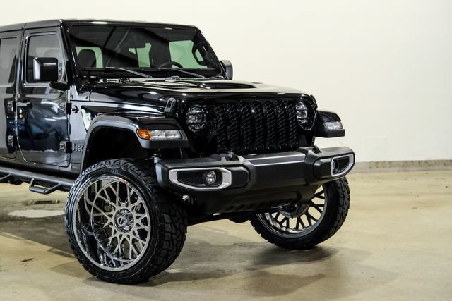 Used 2023 Jeep Gladiator Sport AWD/4WD image 22