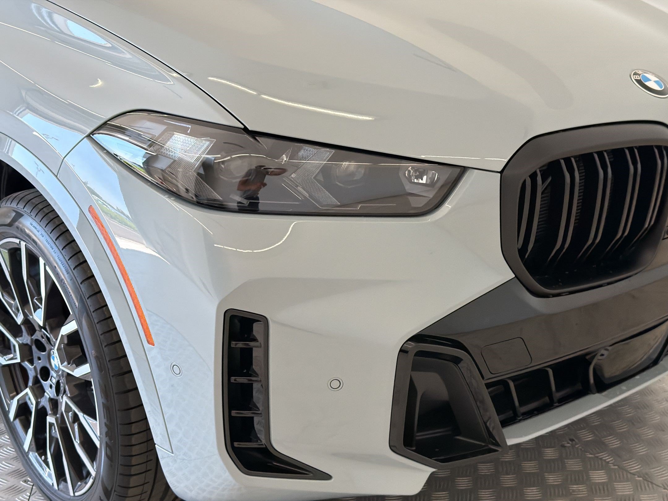 New 2026 BMW X5 M60i w/ Executive Package AWD/4WD image 12
