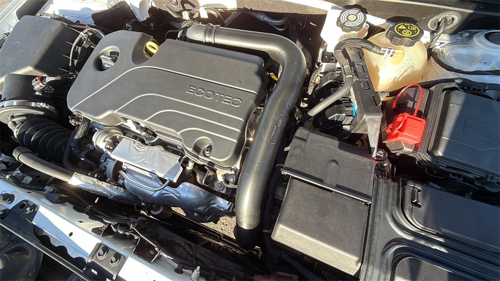 Used 2024 Chevrolet Malibu LT image 25