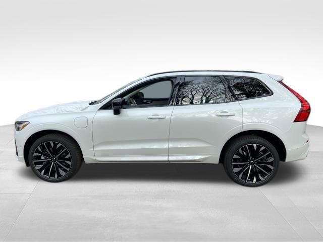 New 2026 Volvo XC60 T8 Ultra w/ Climate Package image 4