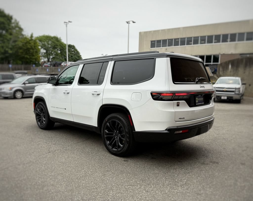 New 2026 Jeep Grand Wagoneer Summit AWD/4WD image 12