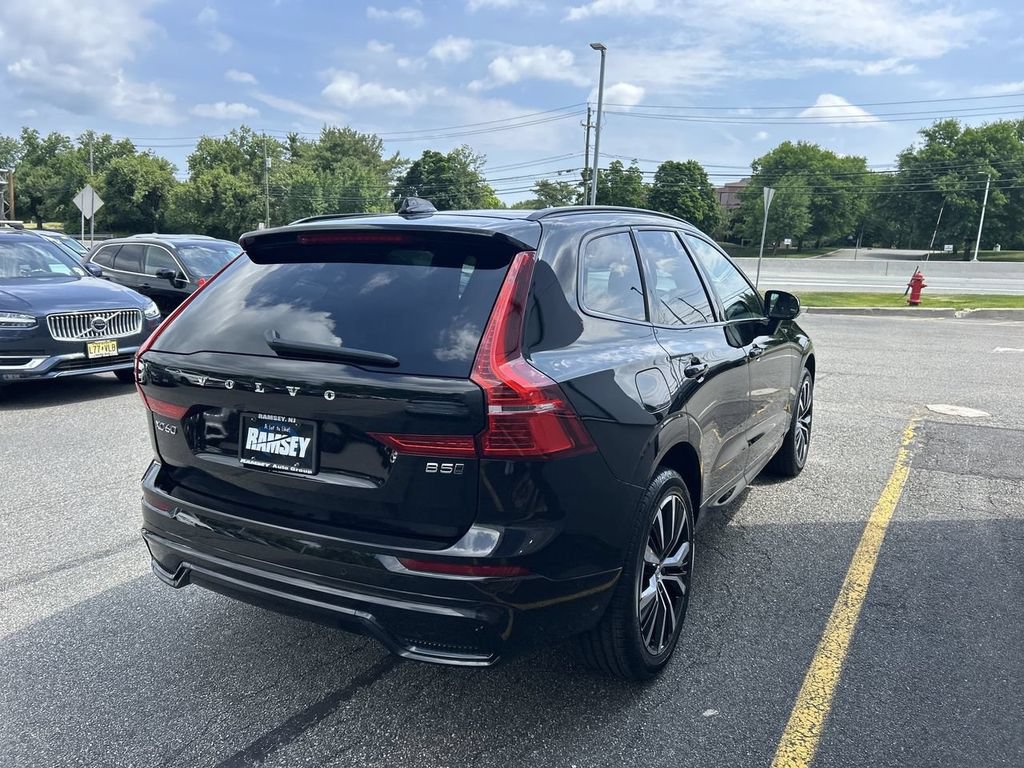 Certified 2023 Volvo XC60 B5 Plus w/ Climate Package AWD/4WD image 8