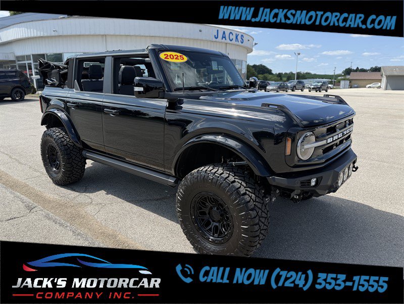 Used 2025 Ford Bronco Outer Banks AWD/4WD image 16