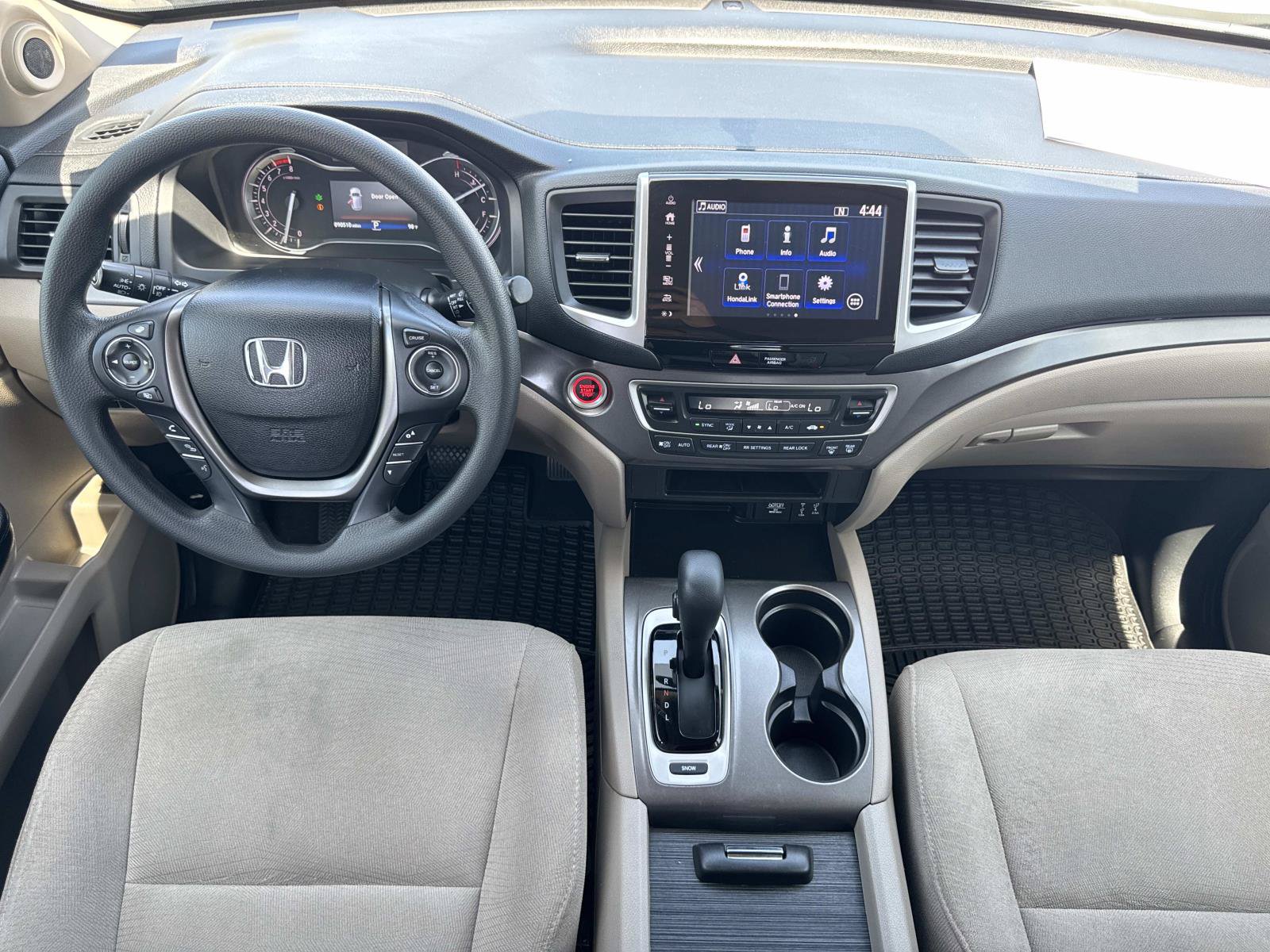 Certified 2017 Honda Pilot EX image 9