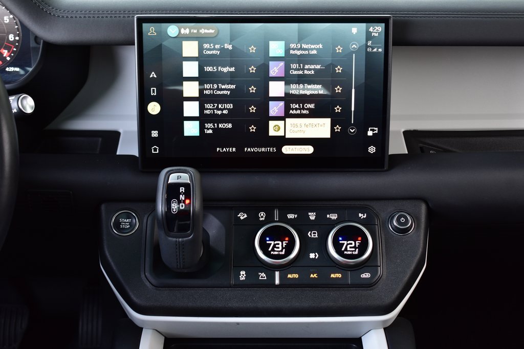 Used 2025 Land Rover Defender 110 S image 37