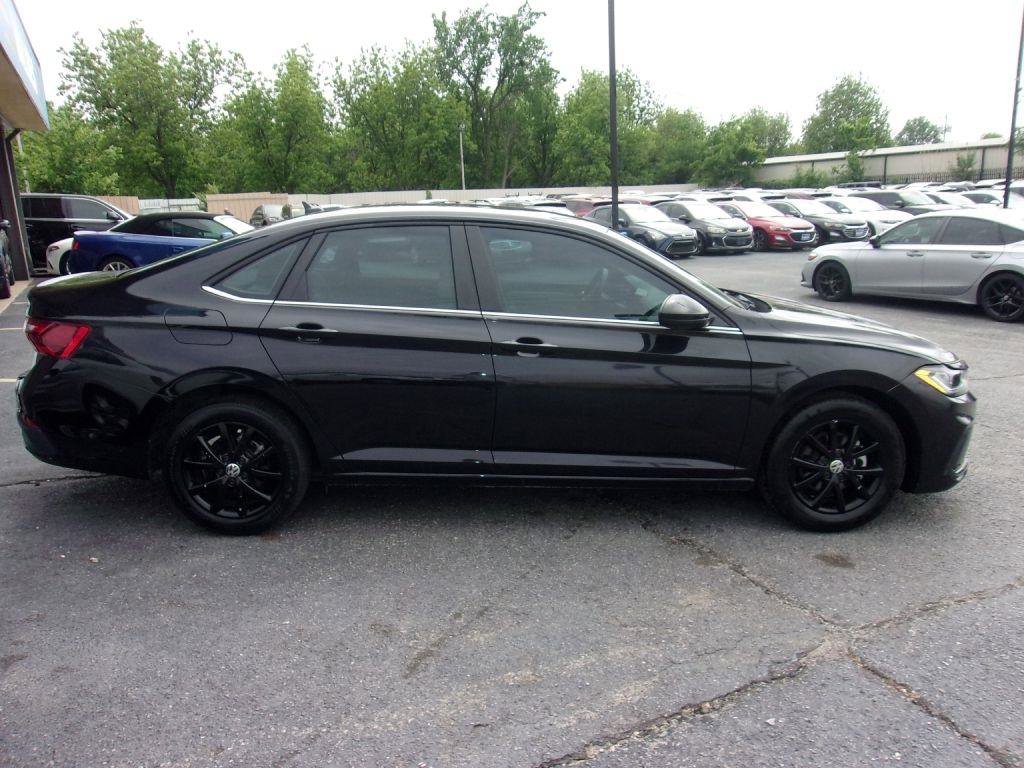 Used 2025 Volkswagen Jetta S FWD image 4