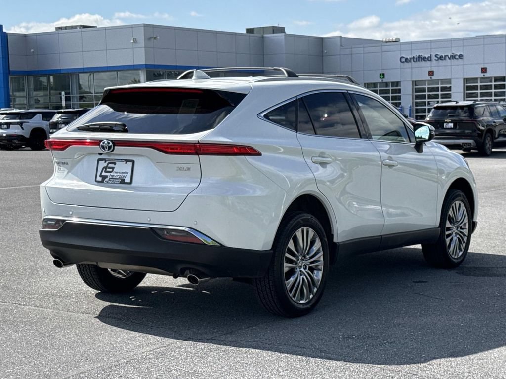Used 2023 Toyota Venza XLE AWD/4WD image 25