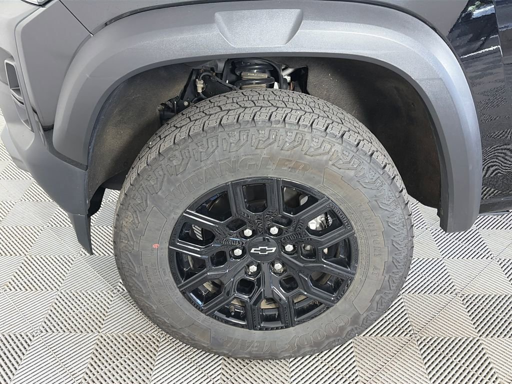 Used 2024 Chevrolet Colorado Trail Boss w/ Technology Package image 8