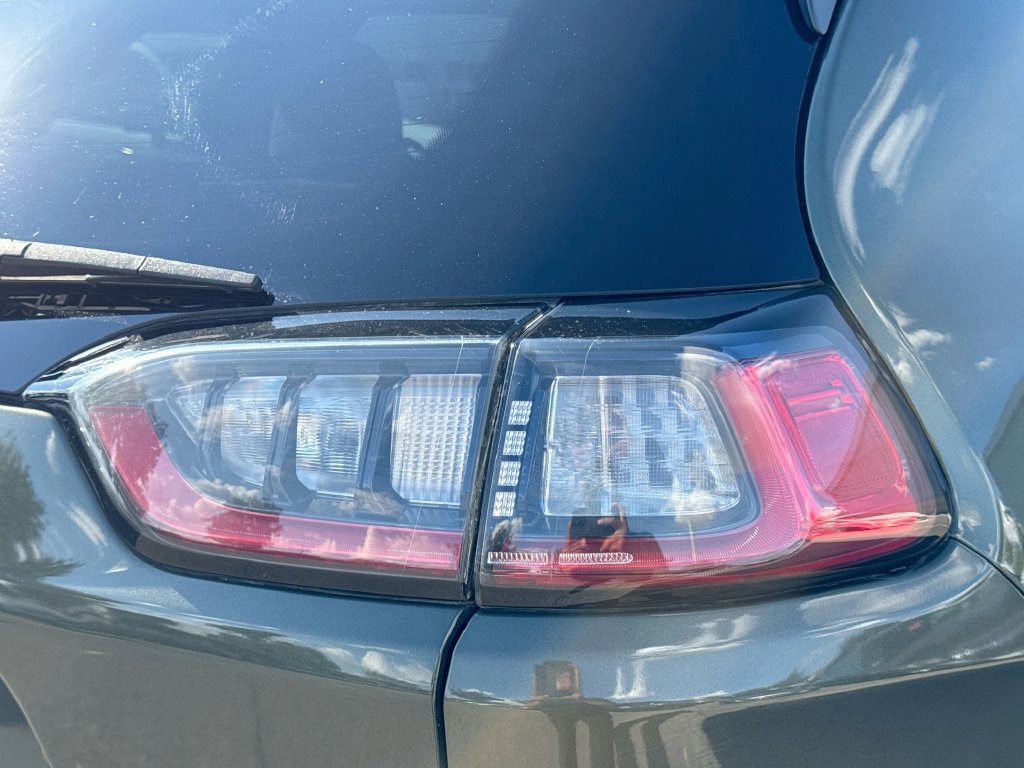 Used 2020 Jeep Cherokee Latitude FWD image 31