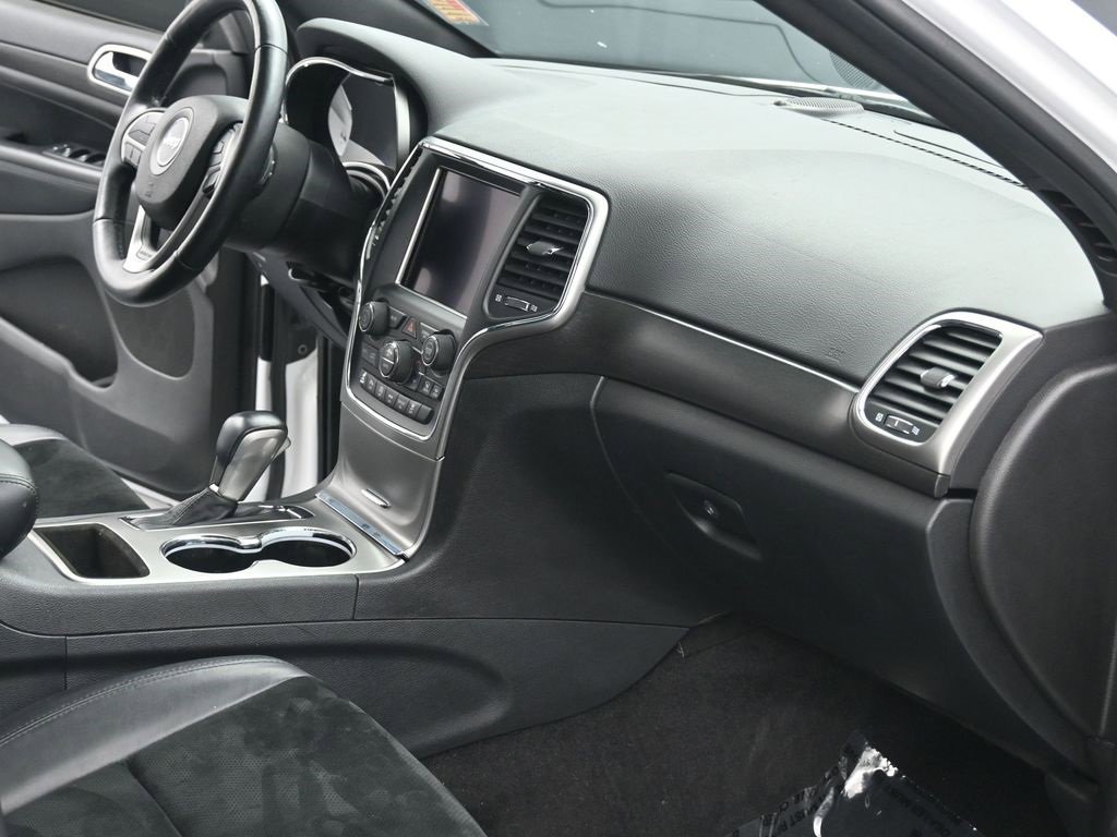 Used 2018 Jeep Grand Cherokee Altitude image 6