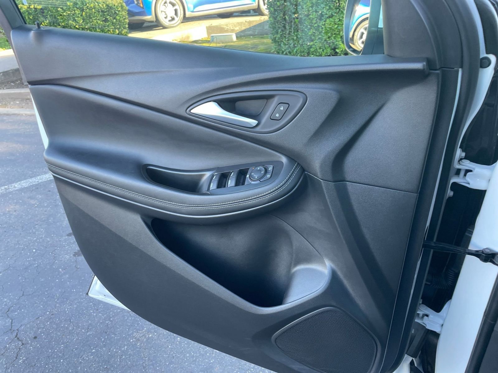 Used 2025 Buick Encore GX Preferred image 20