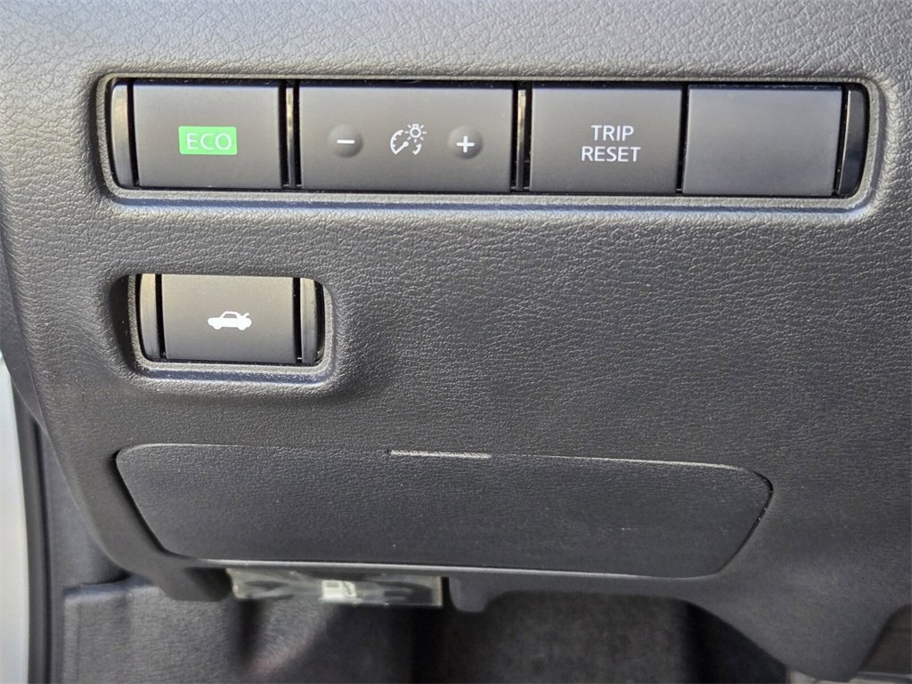 Used 2024 Nissan Sentra SV image 30