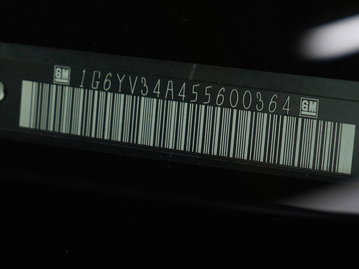 Used 2005 Cadillac XLR image 37