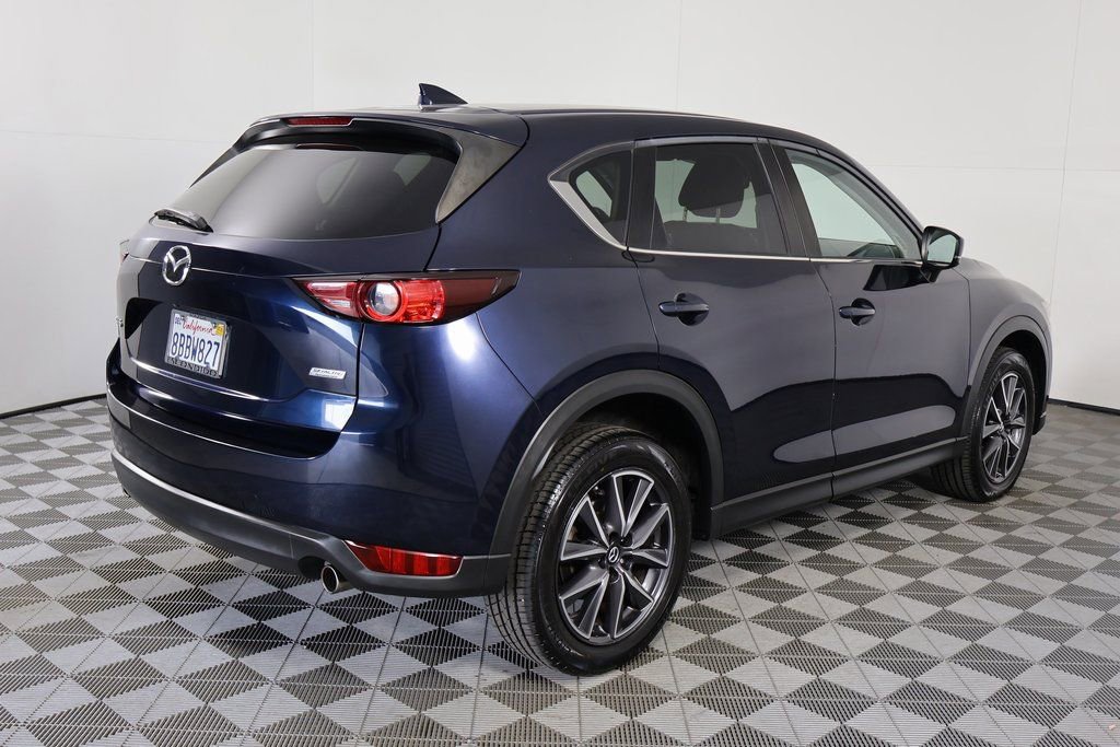 Used 2018 MAZDA CX-5 Touring w/ Preferred Equipment Package image 4