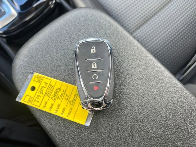 Certified 2024 Chevrolet Trax LT w/ Sunroof Package image 26