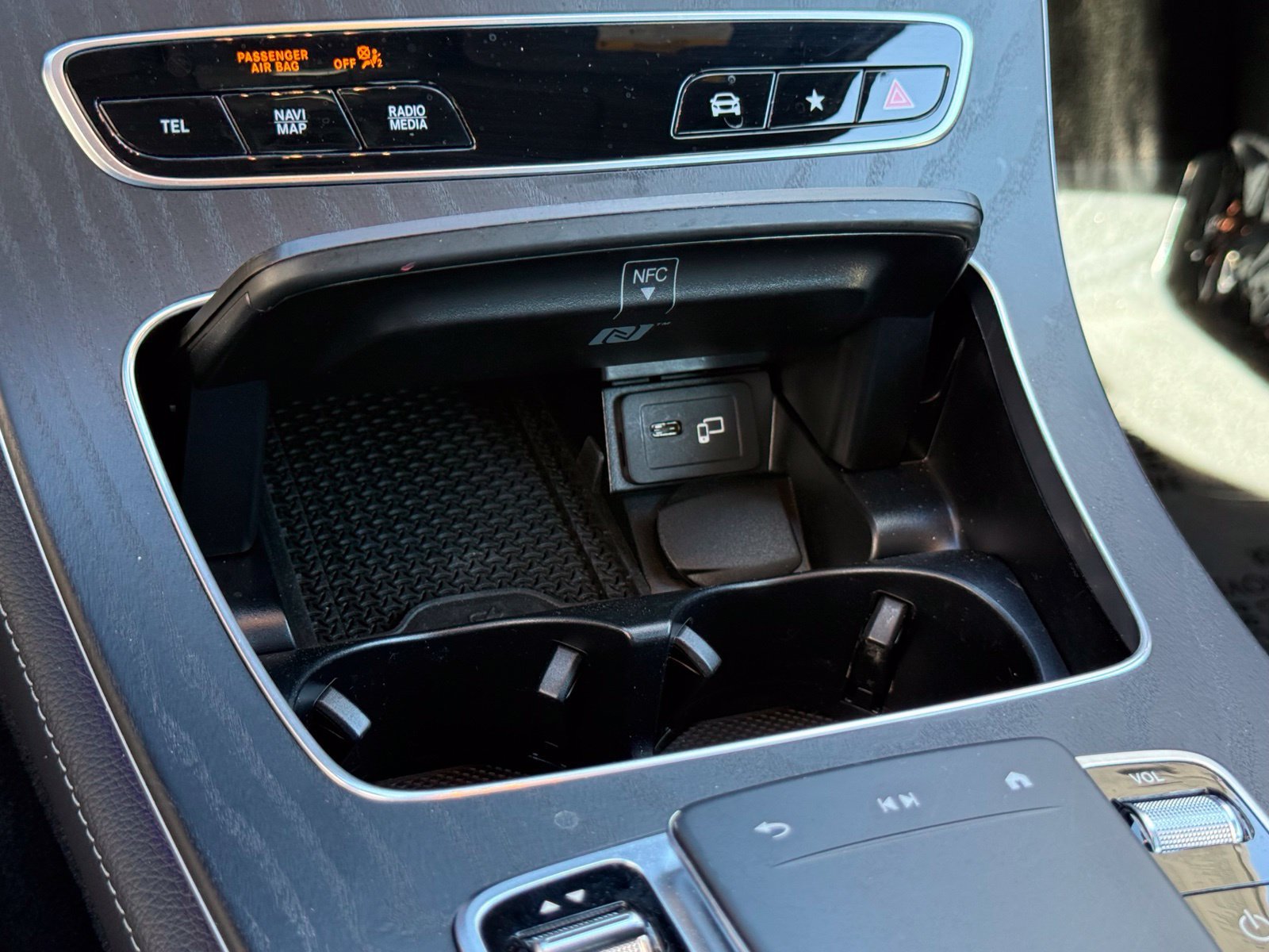 Used 2023 Mercedes-Benz E 350 Sedan image 36