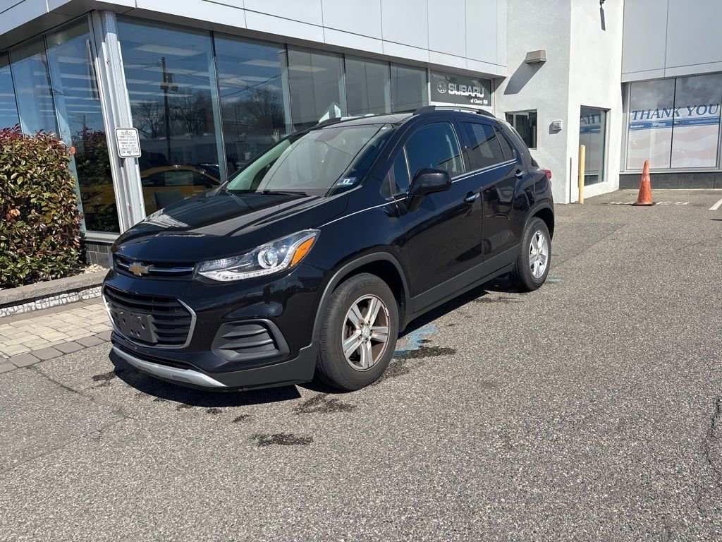Used 2019 Chevrolet Trax LT w/ LT Convenience Package image 4