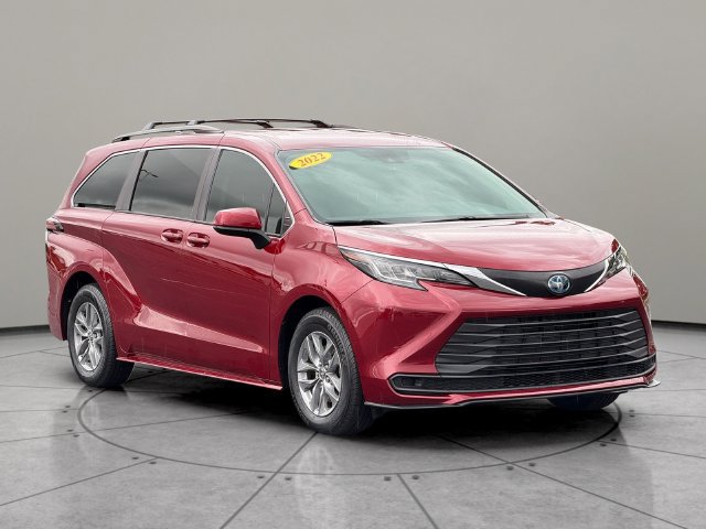 Certified 2022 Toyota Sienna LE FWD image 8