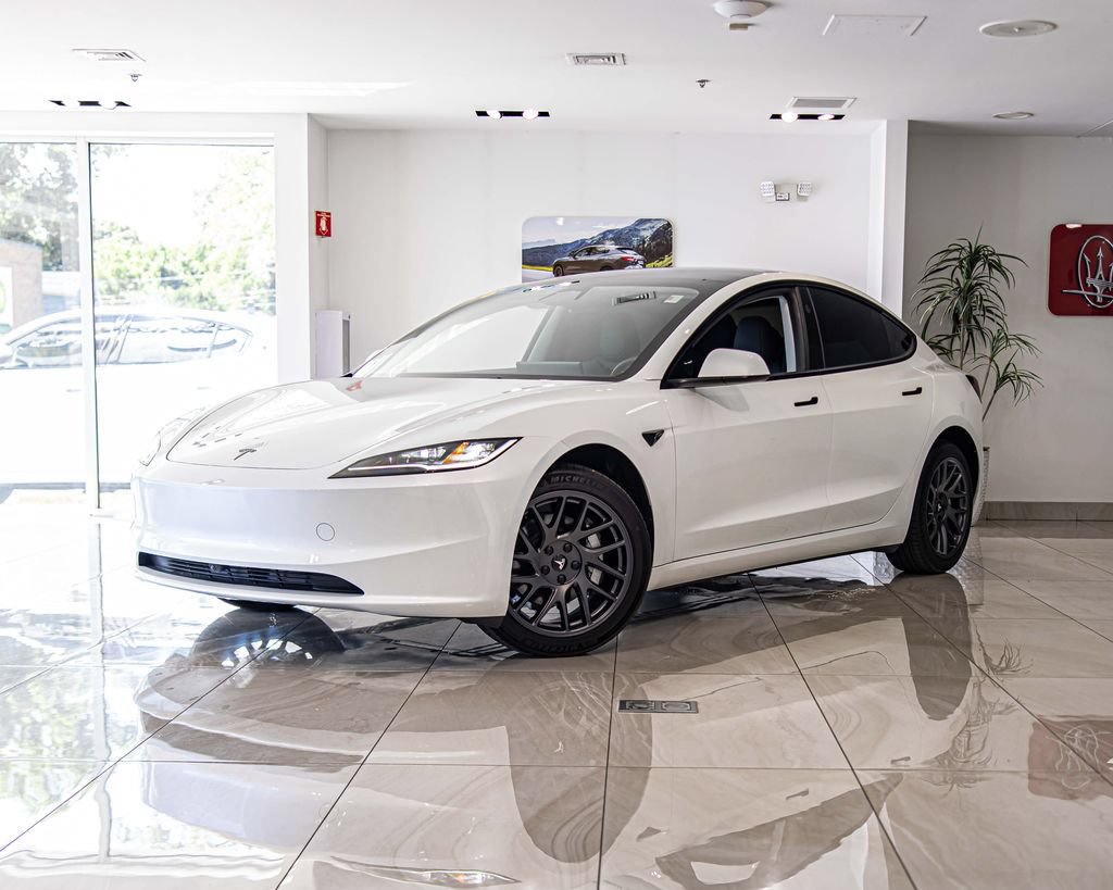 Used 2026 Tesla Model 3 RWD image 1