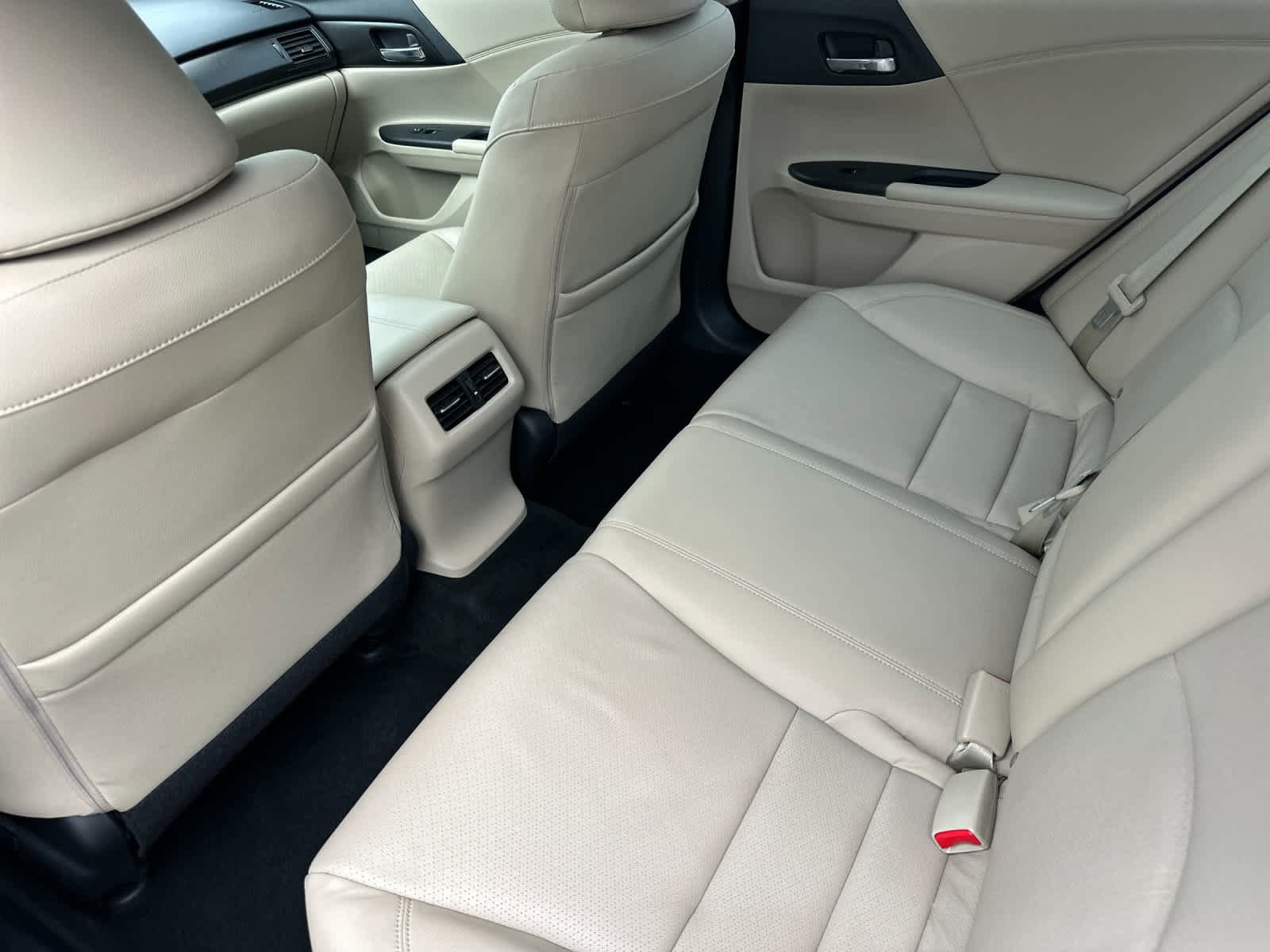 Used 2015 Honda Accord EX-L image 4