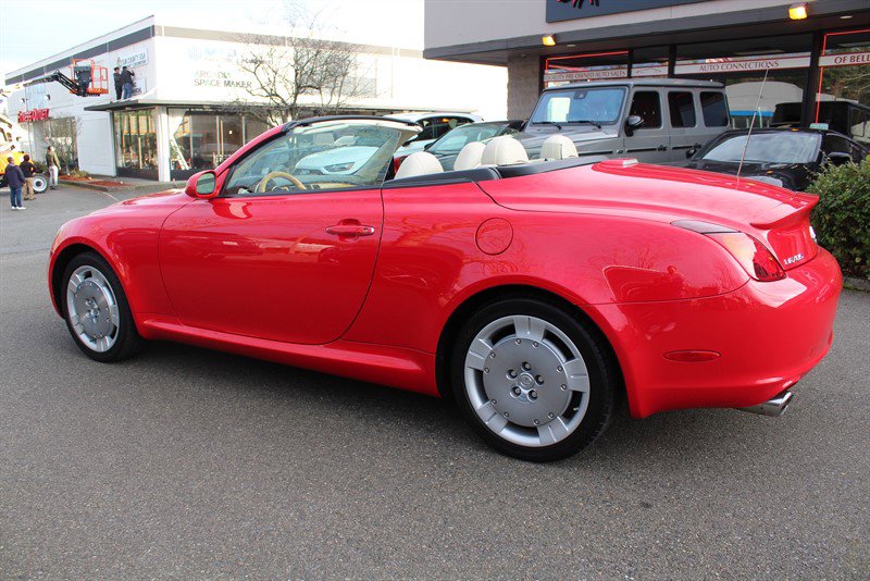 Used 2005 Lexus SC 430 Convertible image 4