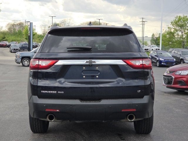 Used 2020 Chevrolet Traverse LT w/ Driver Confidence II Package AWD/4WD image 11