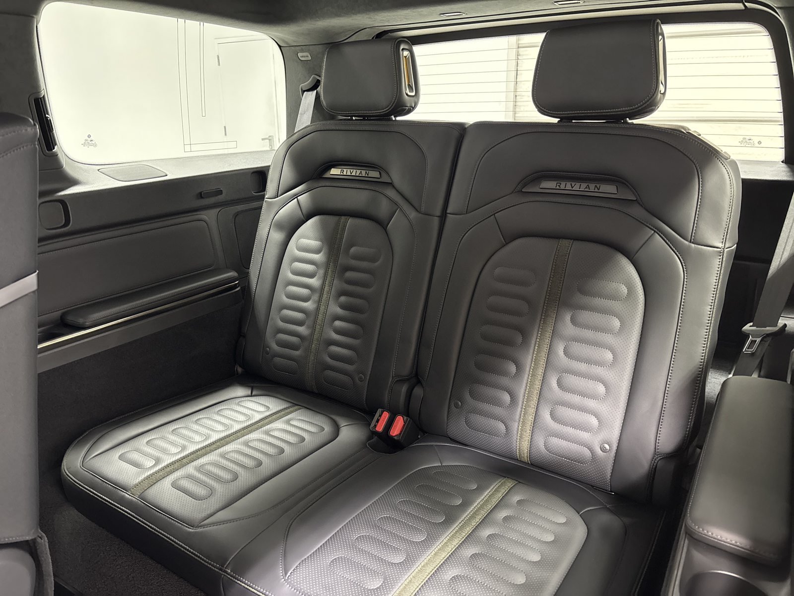 Used 2023 Rivian R1S Adventure Quad AWD/4WD image 25