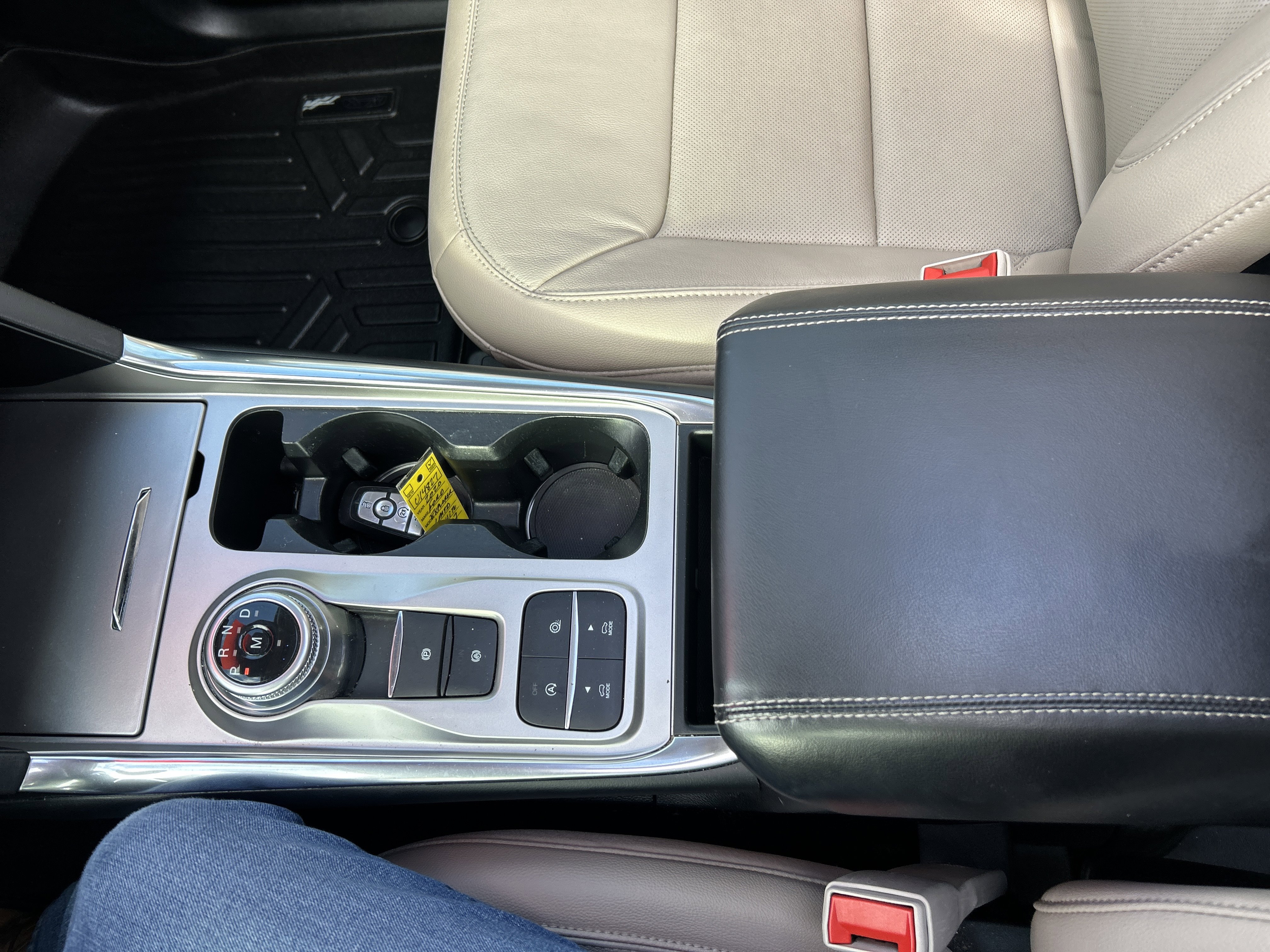 Used 2020 Ford Explorer Limited image 27