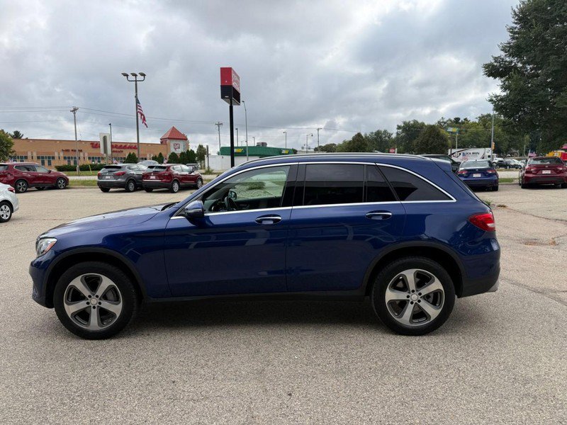 Used 2017 Mercedes-Benz GLC 300 w/ Premium 1 Package image 8