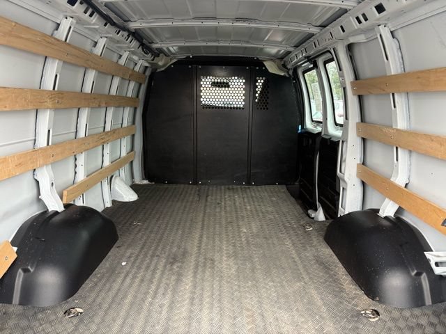 Used 2024 Chevrolet Express 2500 w/ Driver Convenience Package RWD image 9