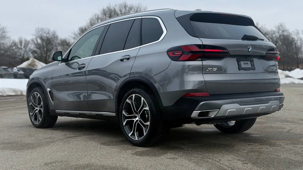 New 2026 BMW X5 xDrive40i image 3