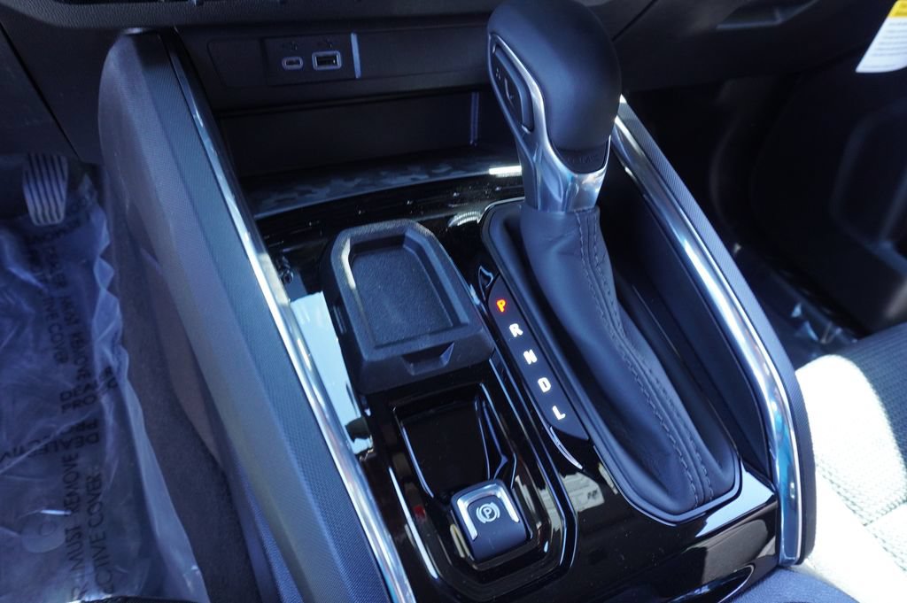 New 2026 GMC Canyon Elevation w/ Convenience Package RWD image 19