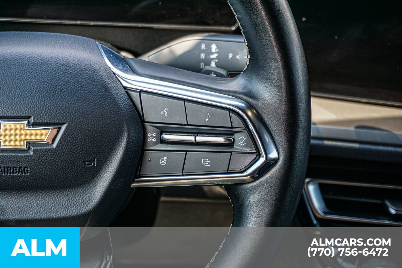 Used 2025 Chevrolet Traverse LT FWD image 33