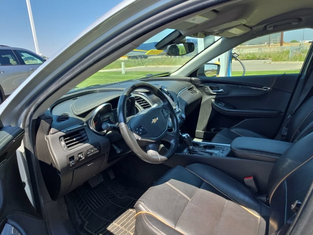 Used 2016 Chevrolet Impala LTZ FWD image 16