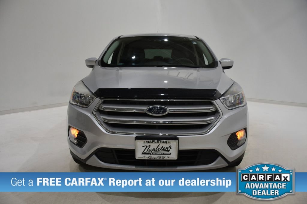 Used 2019 Ford Escape SE FWD image 2