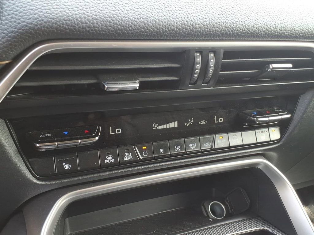 Used 2024 MAZDA CX-90 3.3 Turbo w/ Premium Package image 12