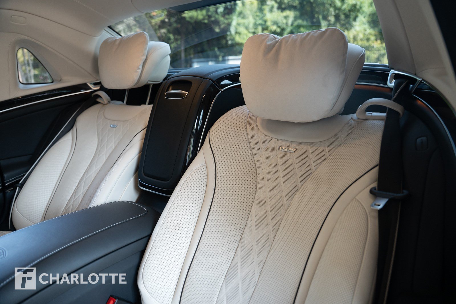 Used 2018 Mercedes-Benz Maybach S 650 image 33