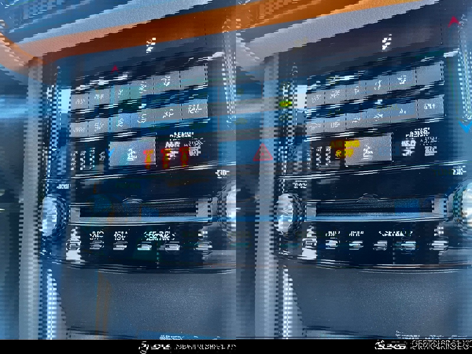 Certified 2023 Lexus IS 300 w/ Comfort Package image 27