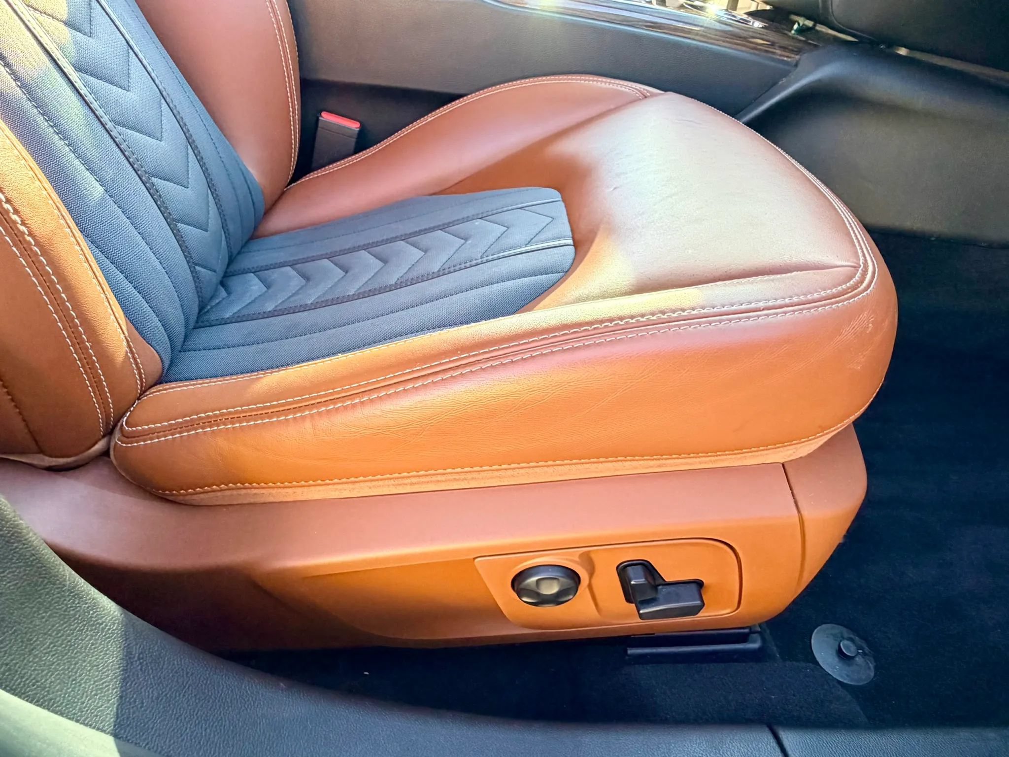 Used 2019 Maserati Ghibli GranLusso RWD image 32
