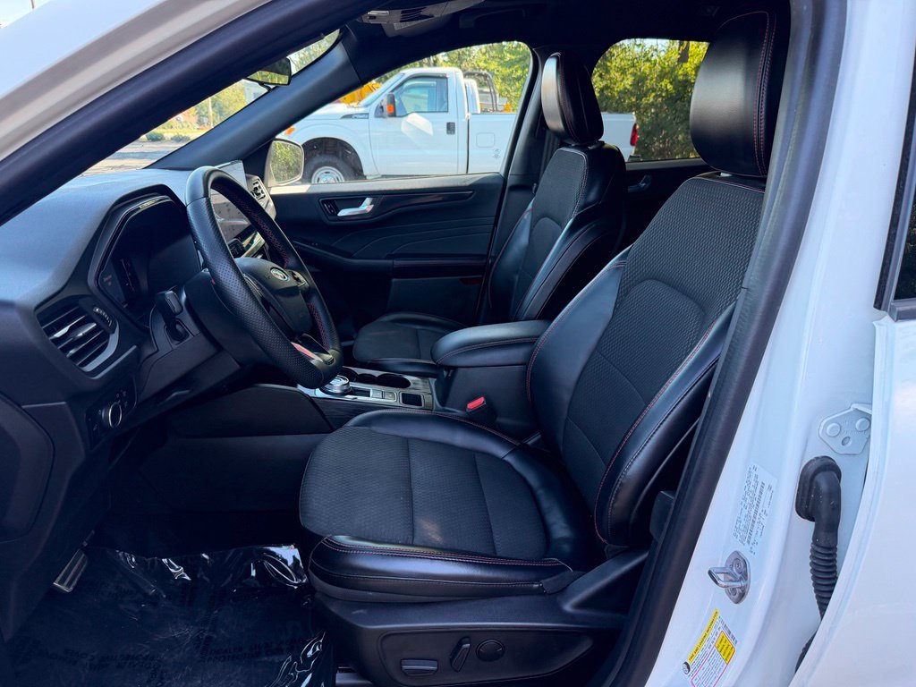 Certified 2023 Ford Escape ST-Line w/ Tech Pack #1 AWD/4WD image 12