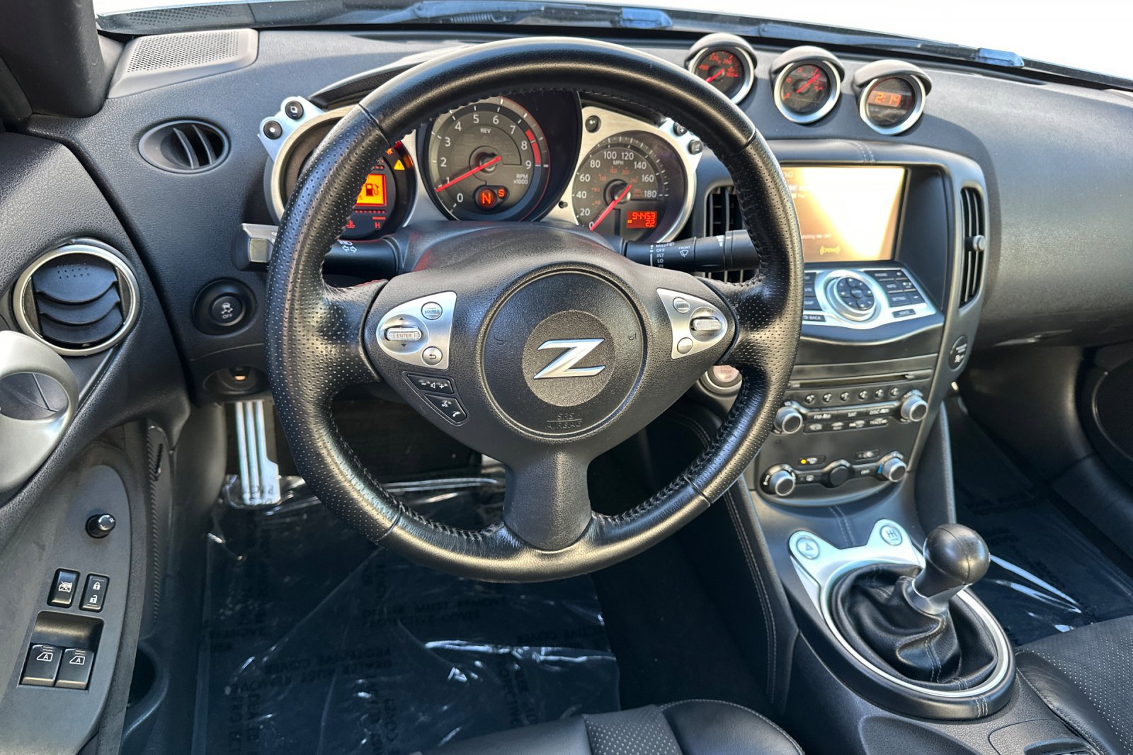 Used 2014 Nissan 370Z Touring w/ Sport Package image 16