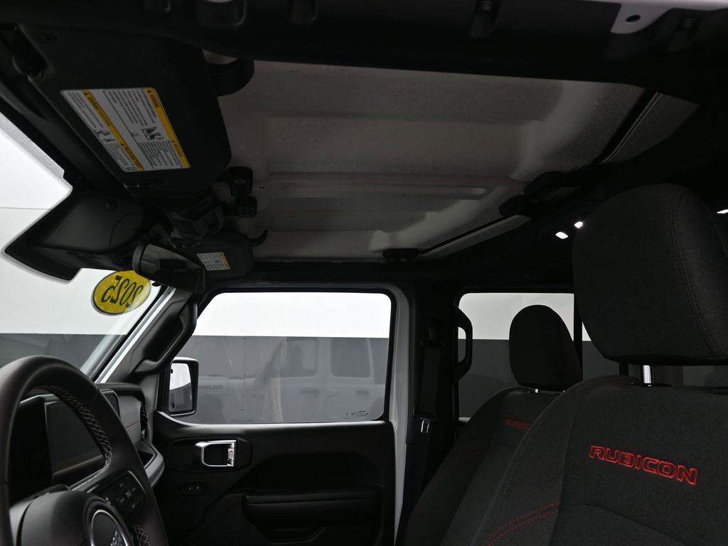 Used 2025 Jeep Wrangler Unlimited Rubicon image 12