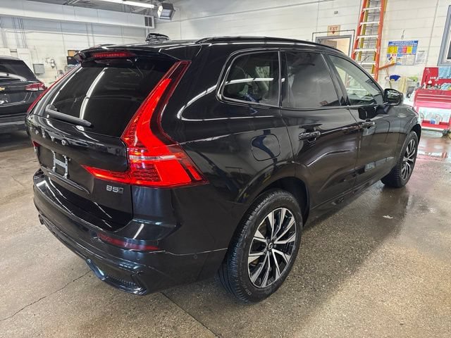 Used 2025 Volvo XC60 B5 Plus w/ Climate Package AWD/4WD image 6