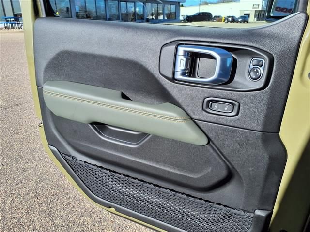 New 2026 Jeep Gladiator Mojave w/ Safety Group AWD/4WD image 21