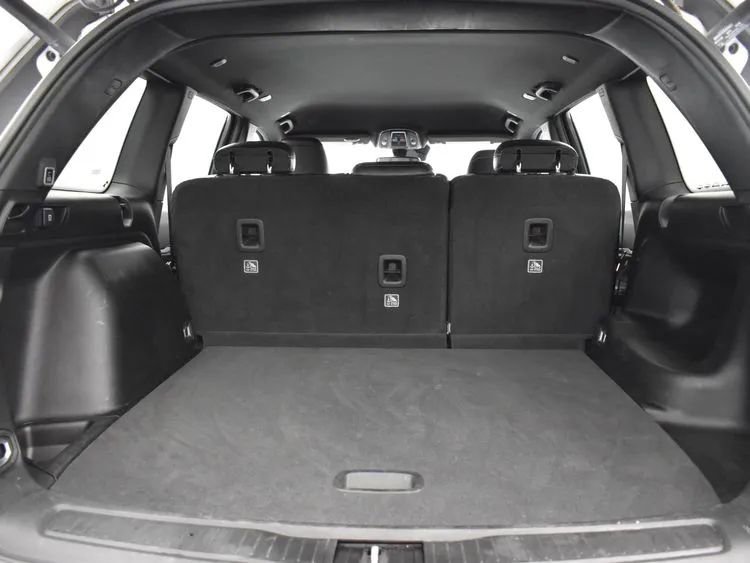 Used 2024 Jeep Grand Cherokee Limited image 16