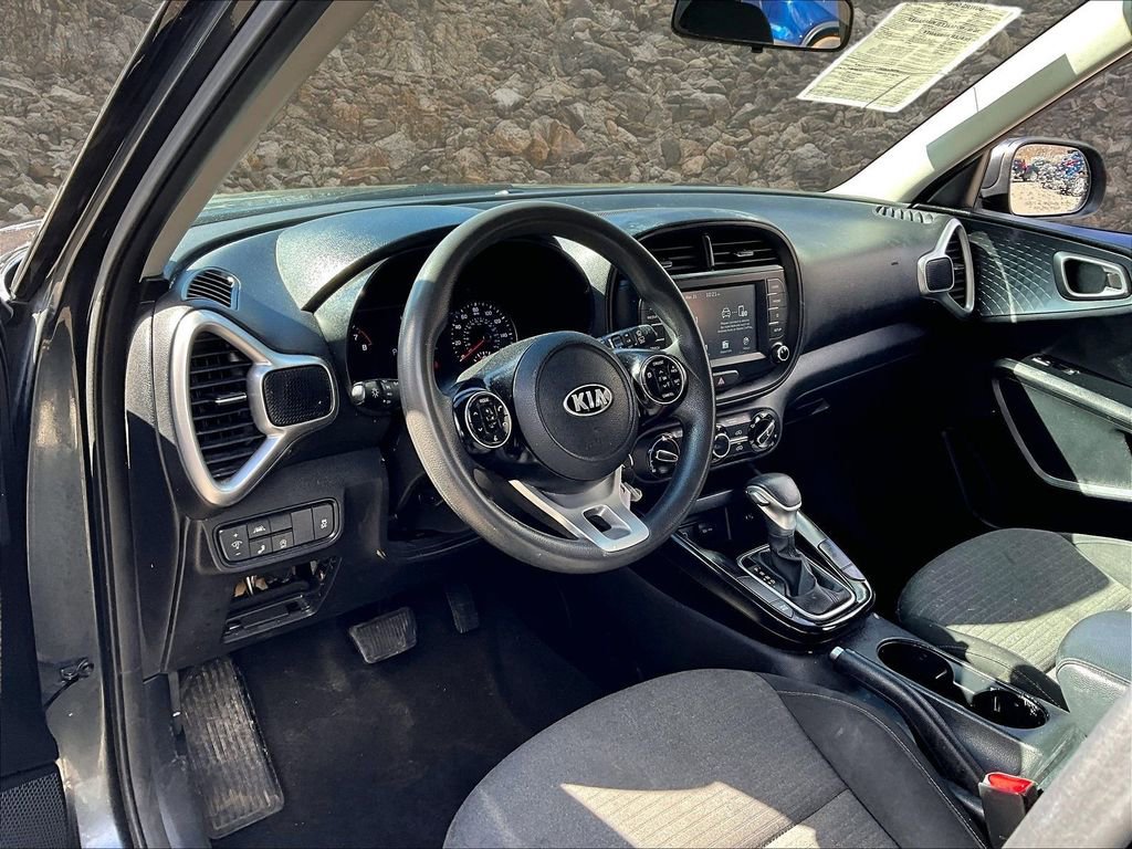 Used 2021 Kia Soul S FWD image 12
