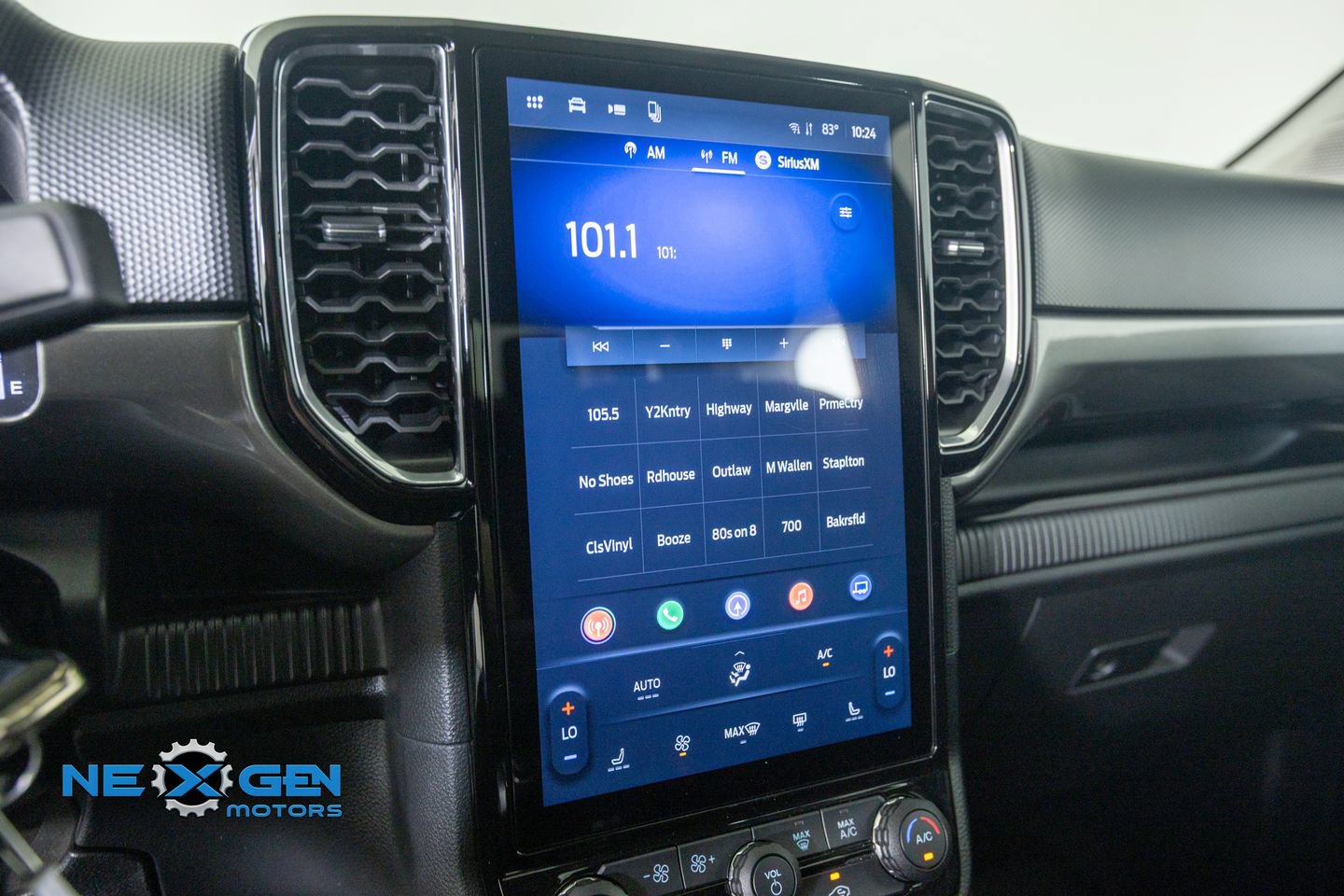 Used 2024 Ford Ranger XLT w/ Equipment Group 301A High AWD/4WD image 18